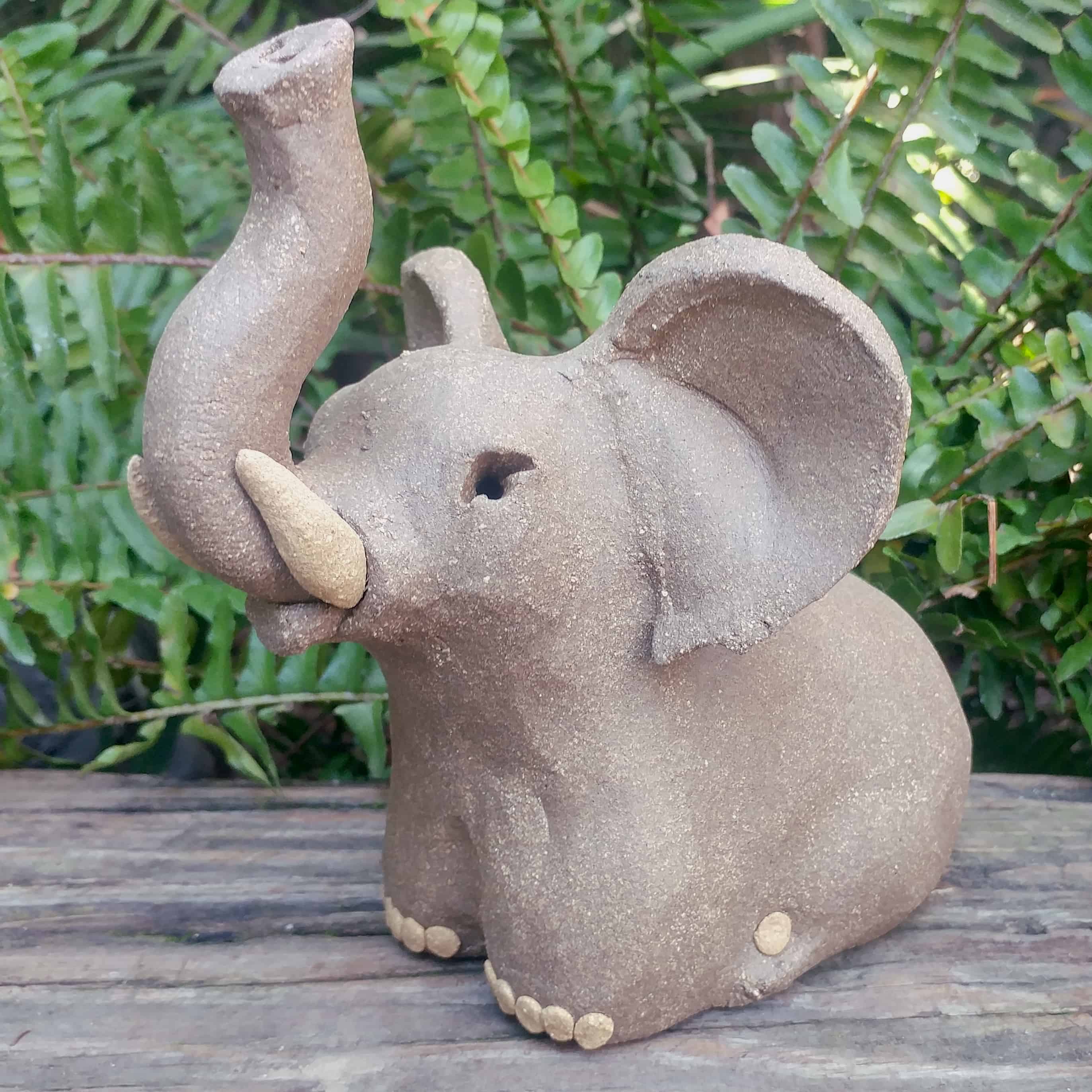 Featured image of post Clay Elephant Statue / It will become an excellent decorative element.